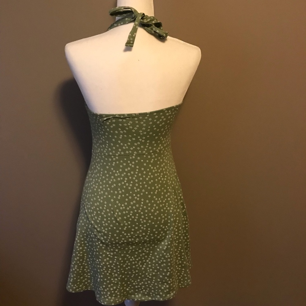Green flower tie back halter dress - Picture 5 of 15